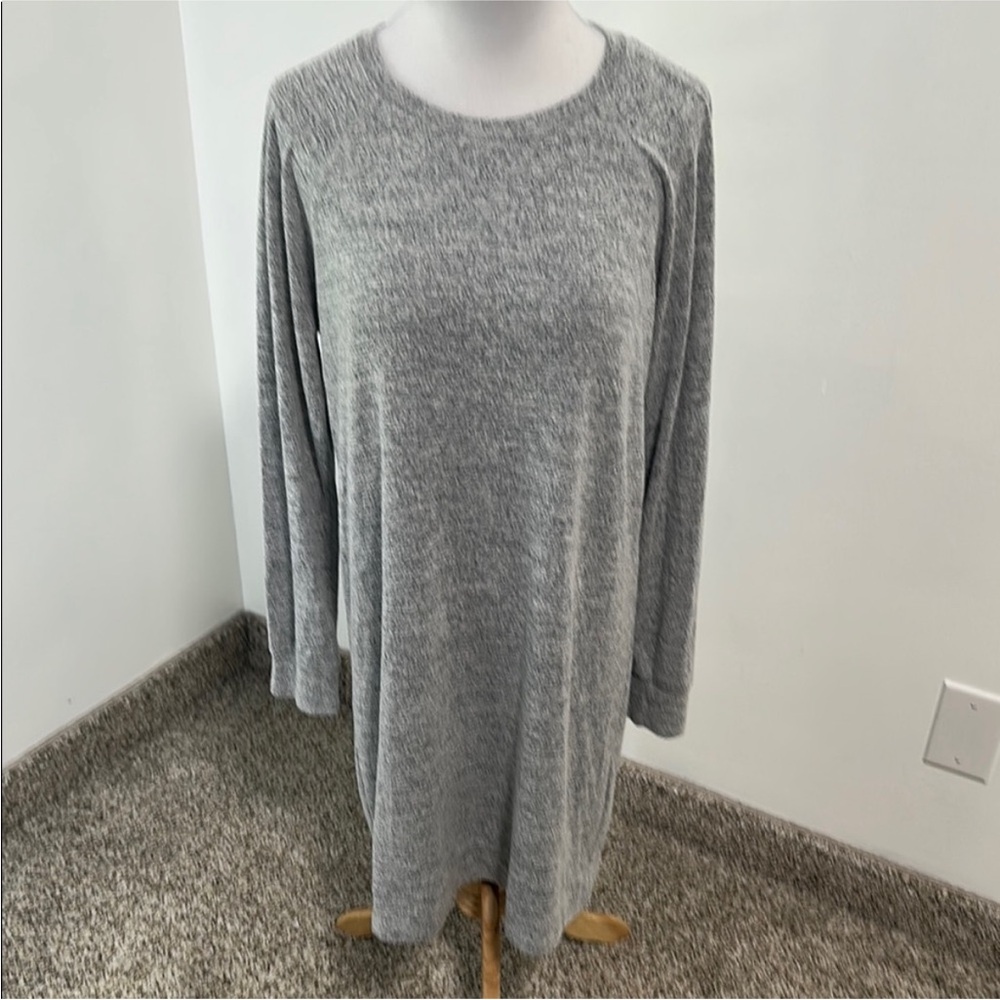 đ Bundle of 6 Womanâs Tops/Dress Size Medium - Picture 11 of 14